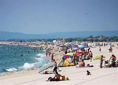 Silv13-Beach, Clima, Wifi, Nice Views Emporda Apartment Empuriabrava