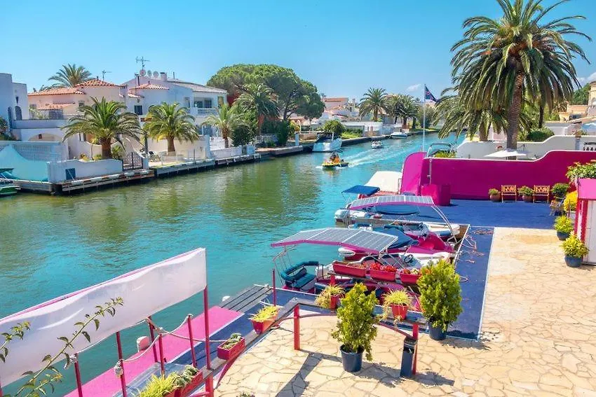 Silv13-Beach, Clima, Wifi, Nice Views Emporda Apartment Empuriabrava 0*,  Spain