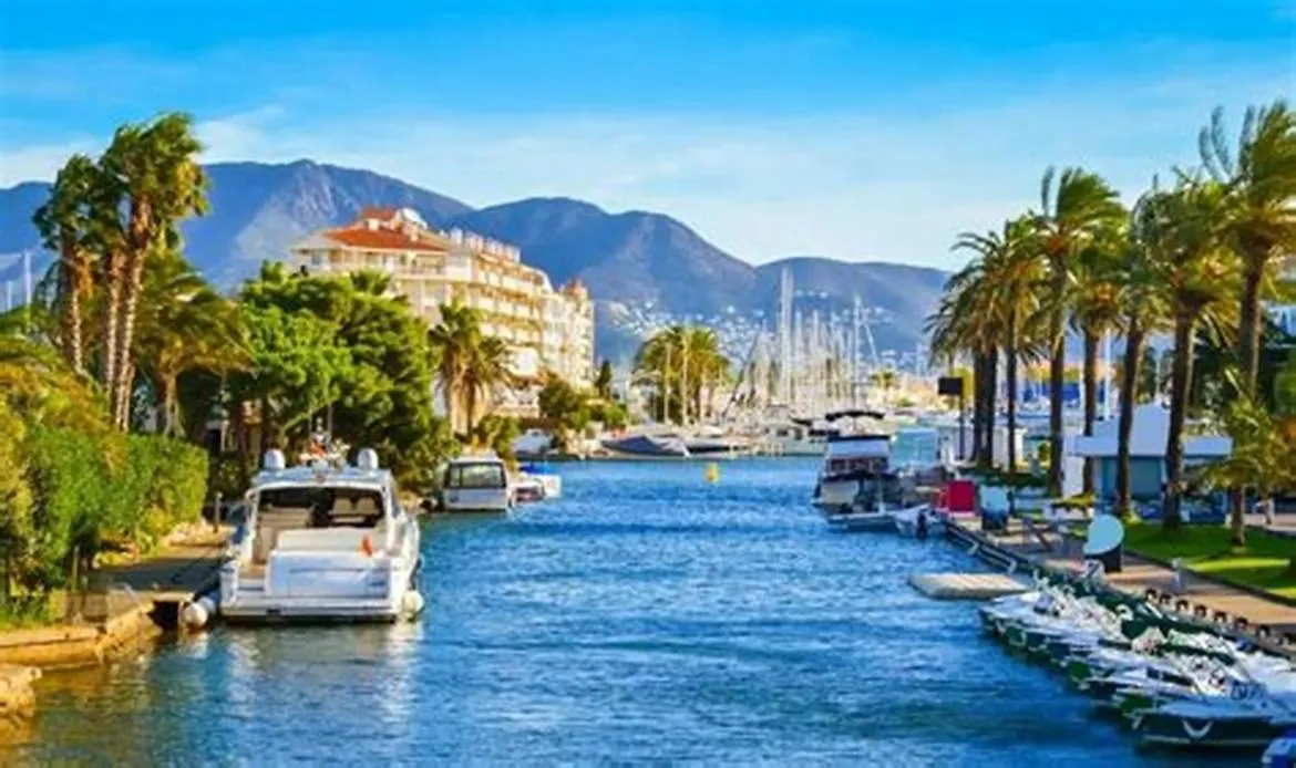 Silv13-Beach, Clima, Wifi, Nice Views Emporda Apartment Empuriabrava